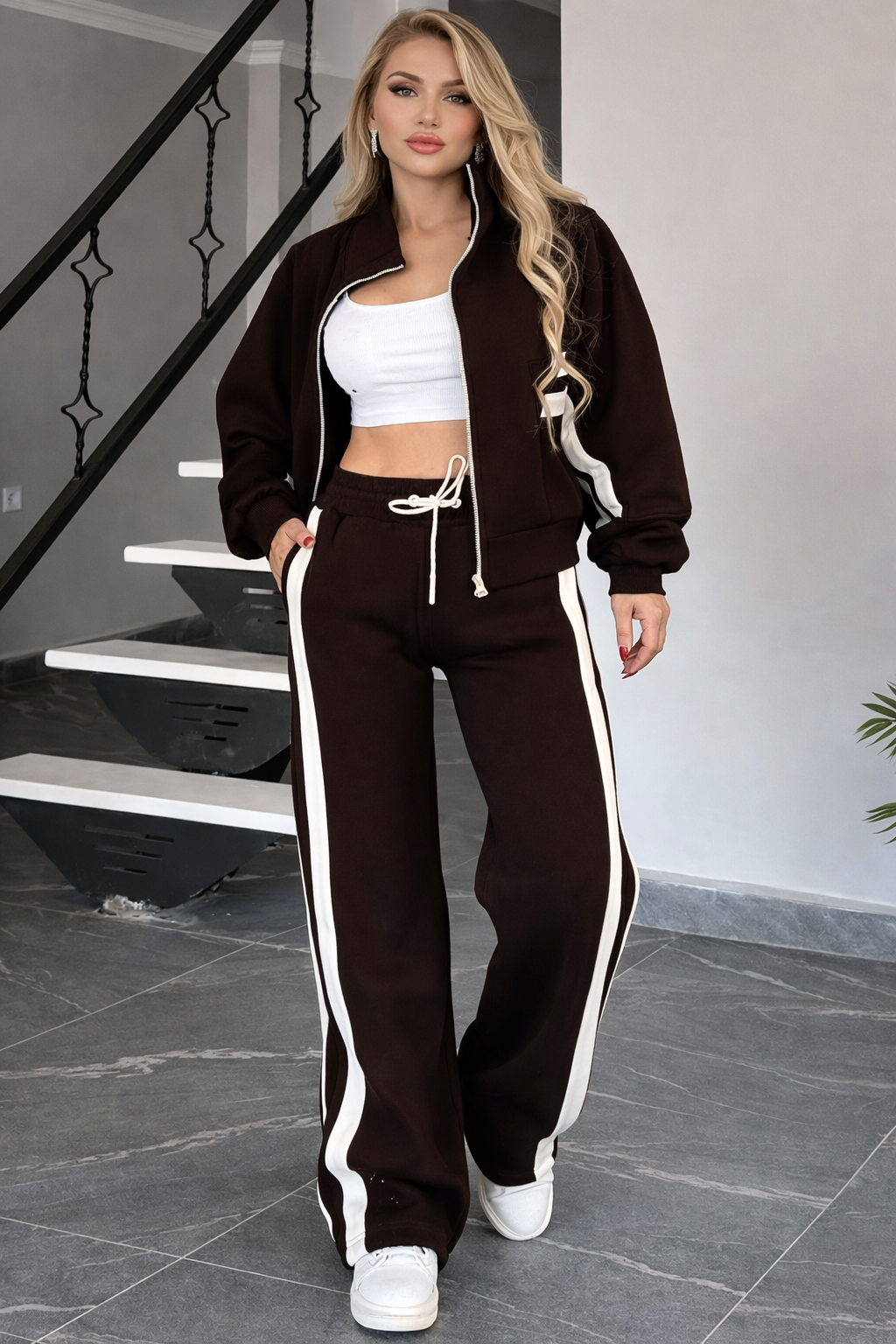 Completo Sportivo Righe con Cappuccio e Zip